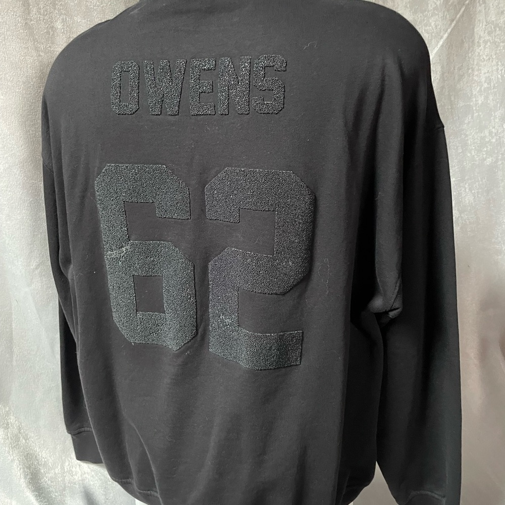 Les artists Black Men's Sweater